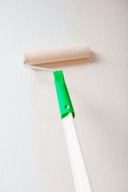 duvar resmi boya silindiri ile