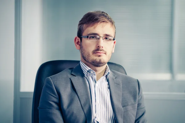 Serious businessman in the office — Stock Photo, Image