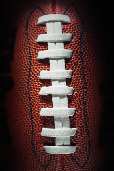 Amerikai futball csipkék és textúra, makró megtekintése — Stock Fotó