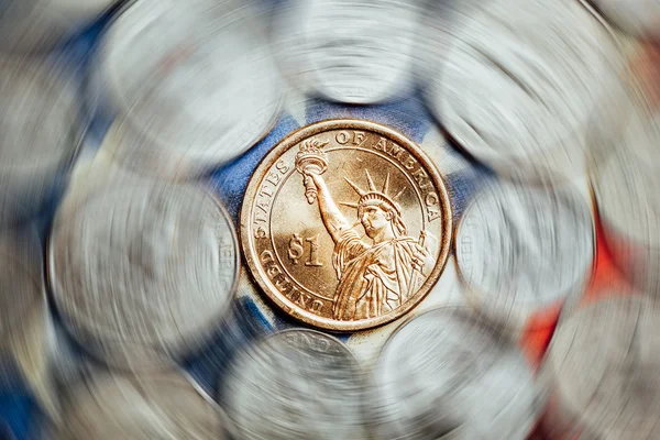 Amerikaanse dollar en centmunten met curl ingang — Stockfoto