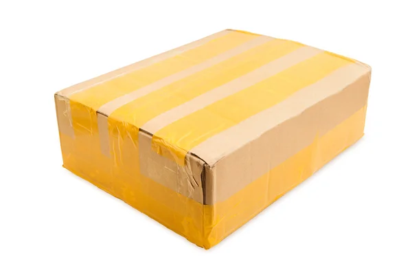 Paquete de cartón aislado sobre fondo blanco —  Fotos de Stock