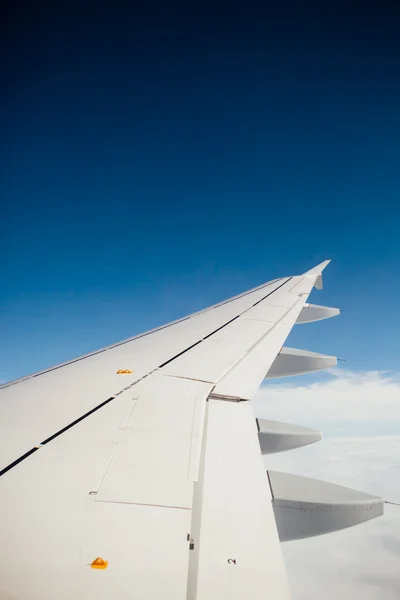 Ala del avión con espacio de copia — Foto de Stock