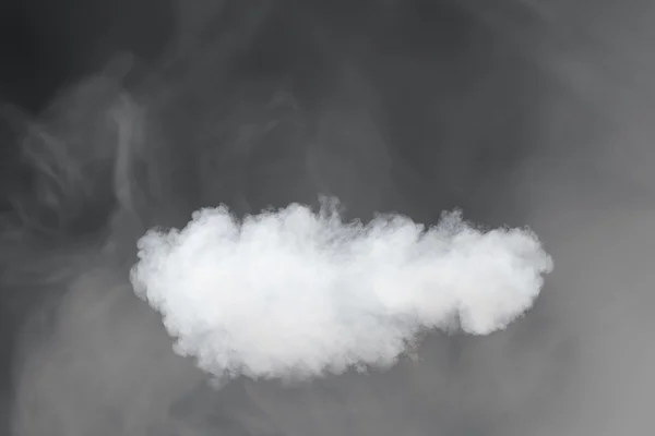 Rook wolk achtergrond tegen mist achtergrond — Stockfoto