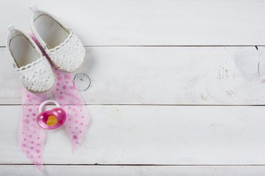 Bir bebek arka plan bekliyor