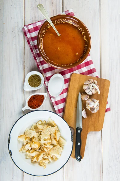 Yumurta ile CAStilian veya sarımsak çorbası — Stok fotoğraf