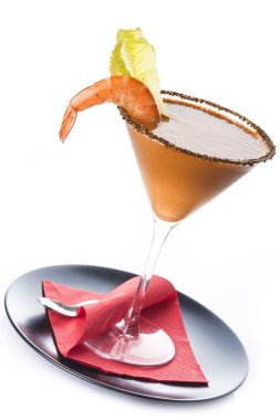 Beyaz izole deniz ürünleri krem çorba