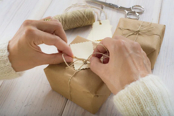 Preparing gifts for Christmas — Stock Photo, Image