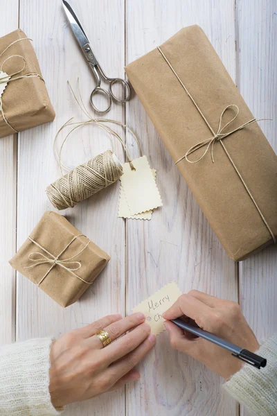 Preparing gifts for Christmas — Stock Photo, Image
