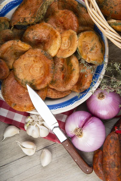 Saffron Milk Caps Ans Spanish Sausages Kitchen Table — Stock Photo, Image