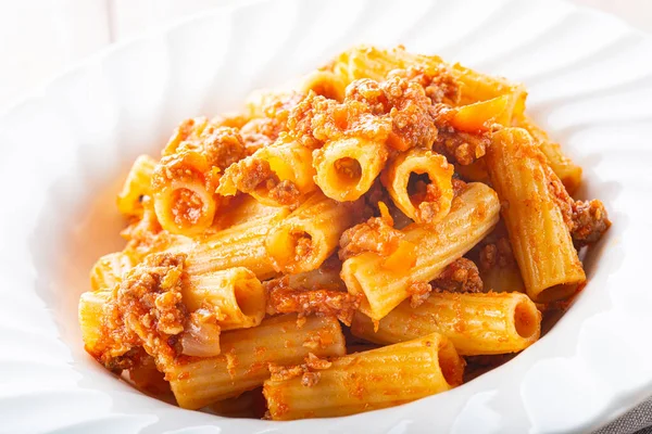 Tortiglioni Bolognese Piatto Pasta Mangiare Helthy — Foto Stock