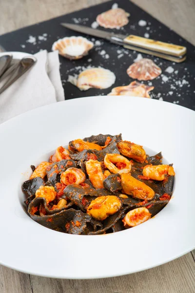 Squid Ink Pasta Seafood Sauce Dish — Stock Photo, Image