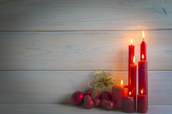 Weihnachten Hintergrund mit Kerzen und einem Raum für Text — Stockfoto