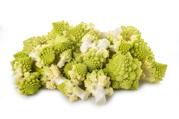 Romanesco brokoli sayuran terisolasi pada latar belakang putih — Stok Foto