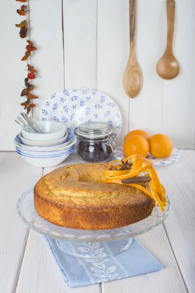 Homemade orange sponge cake — Stock Photo, Image