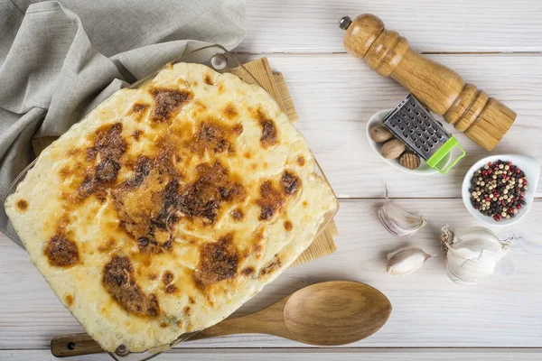 Krema ile pişmiş tuzlanmış morina