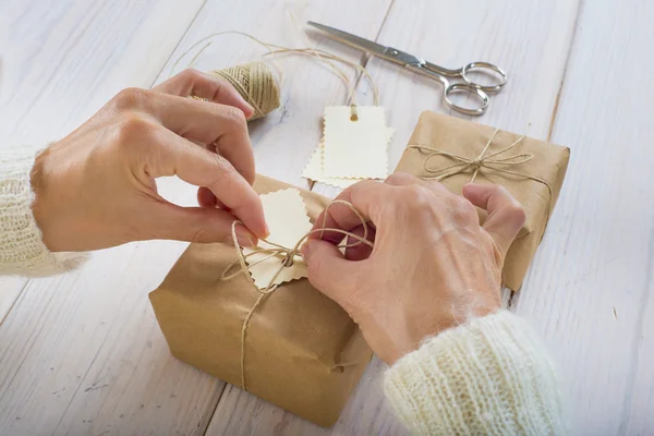 Preparing gifts for Christmas — Stock Photo, Image