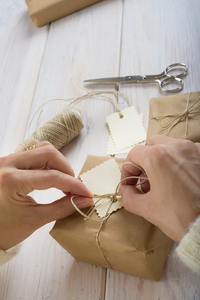 Preparing gifts for Christmas — Stock Photo, Image