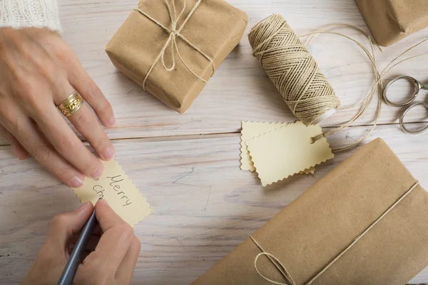 Preparing gifts for Christmas — Stock Photo, Image