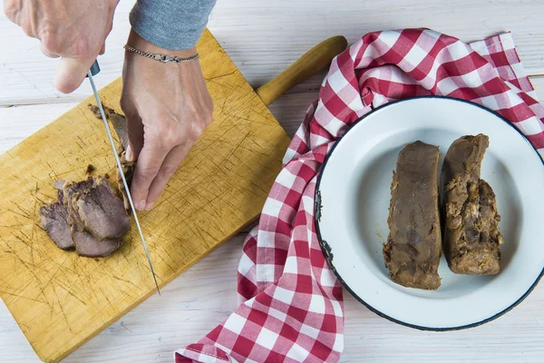 Gekochte Schweinezunge — Stockfoto