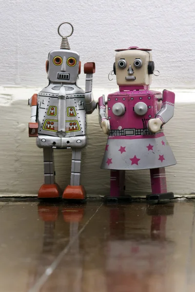 Dos robots retro —  Fotos de Stock