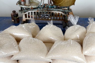 Pirinç bir pazarda Satılık