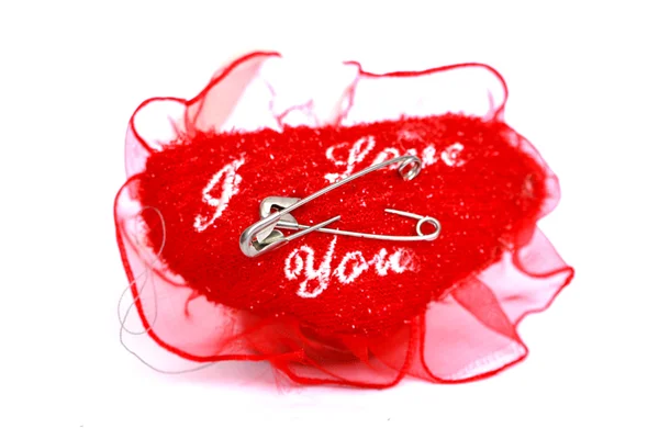 Dwa Kołki zabezpieczające na czerwony poduszkowe z tekstem kocham Cię — Zdjęcie stockowe