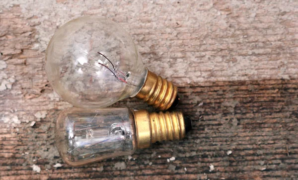 Vecchio diusty piccola lampadina — Foto Stock