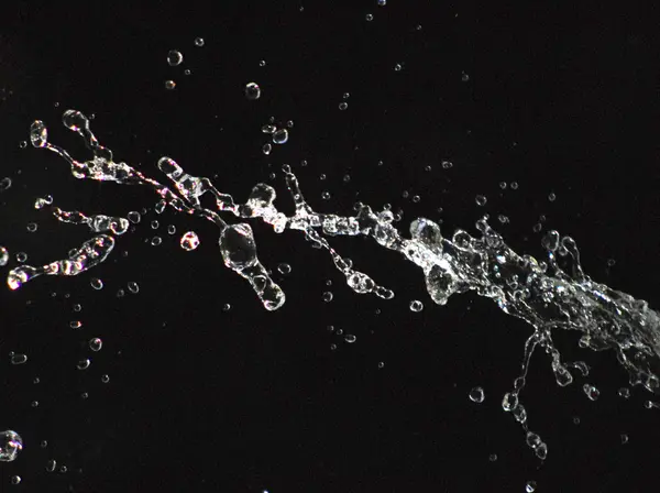 Fliegende Fontäne sprudelt Wasser — Stockfoto