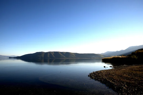 Lago prespa em macedônia — Fotografia de Stock