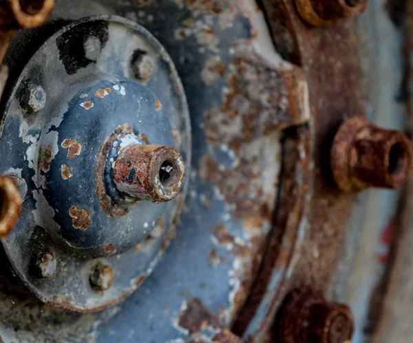Details close upof and old rusty truck wheel — Stock Photo, Image