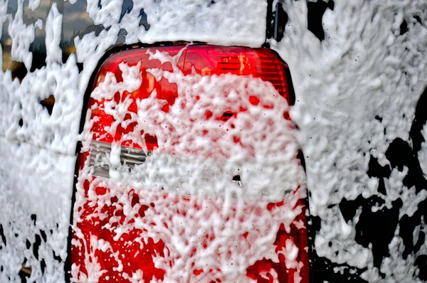 Özel Köpük Şampuanıyla Araba Yıkama — Stok fotoğraf