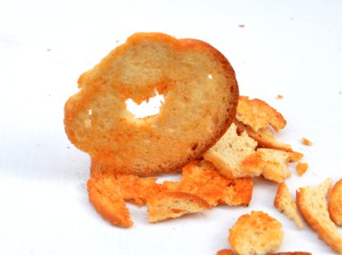 Kuru ekmek domates tadı ile