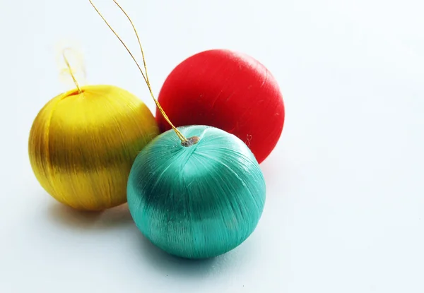 Üç renk baubles — Stok fotoğraf