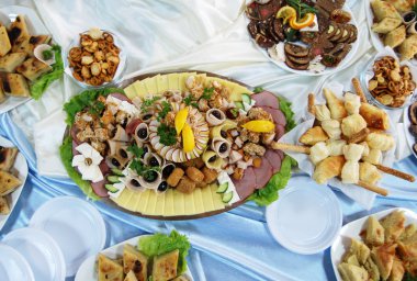 Şarküteri, söğüş, açık büfe, 