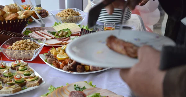 Alimentação de restauração — Fotografia de Stock