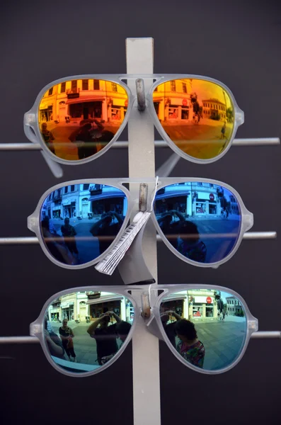 Moda moderna óculos de sol — Fotografia de Stock