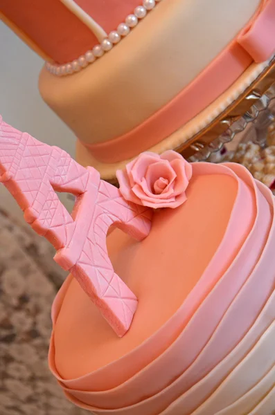 핑크 베이비 여자 생일 케이크 — 스톡 사진