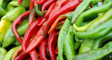 Paprika bir çiftçi pazarda Satılık