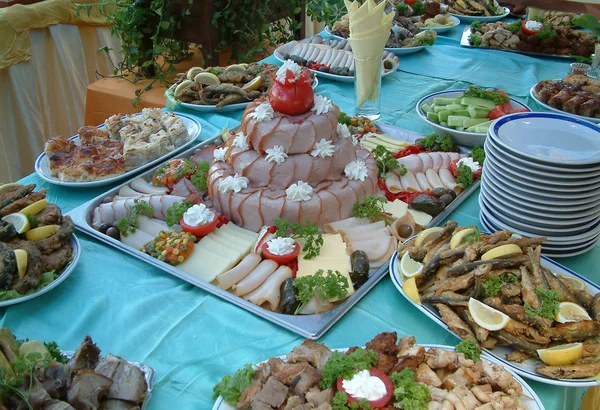 Comida para banquetes bien decorada —  Fotos de Stock