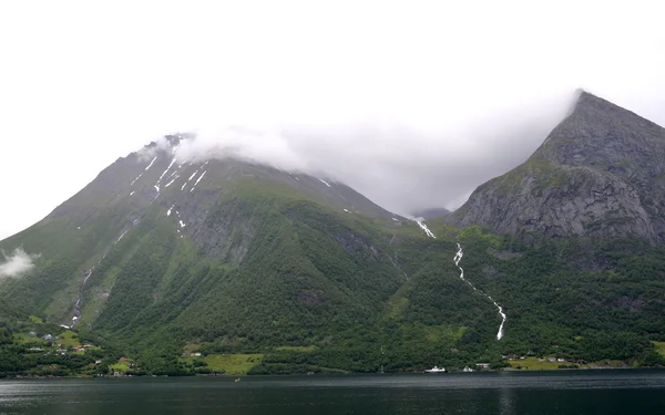 挪威海，奥勒松-挪威-斯堪的纳维亚半岛 — 图库照片