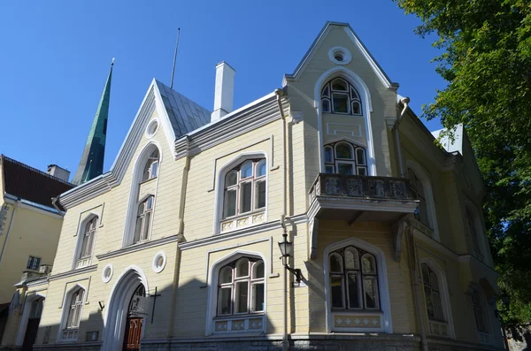 Imagem de um TALLIN, ESTÓNIA. 24 AGOSTO 2015- Vista turística da arquitetura da Cidade Velha em Tallinn, Estónia — Fotografia de Stock