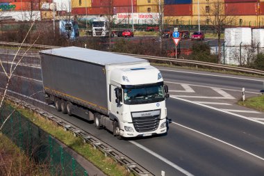 karayolu taşıma kamyonu