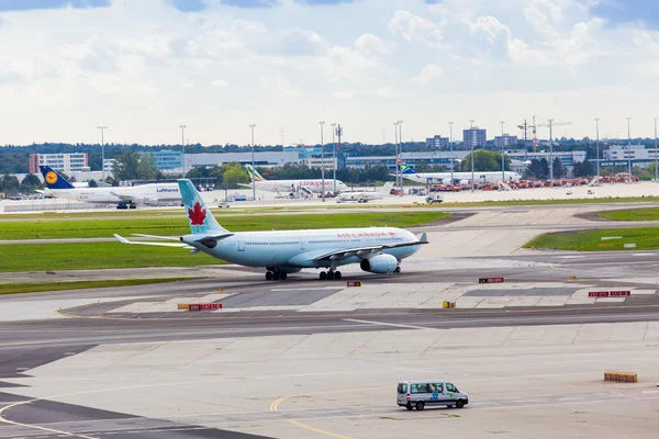 Air Canada flyg — Stockfoto