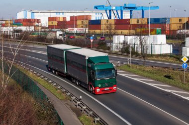 karayolu taşıma kamyonu