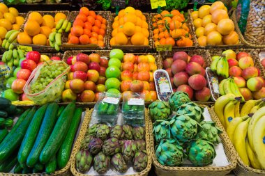 Meyve ve sebze çiftçi pazarda.