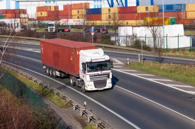 karayolu taşıma kamyonu