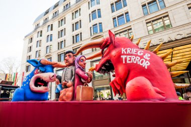 Karnaval geçit şehir merkezinde