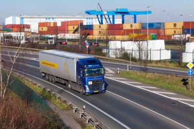 karayolu taşıma kamyonu