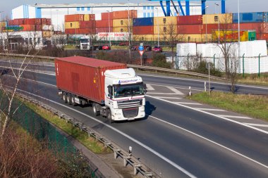 karayolu taşıma kamyonu