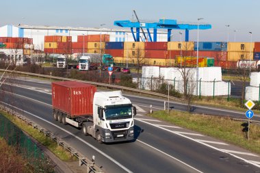 karayolu taşıma kamyonu